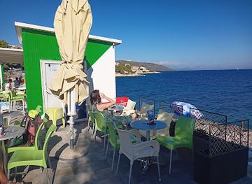 croatia/dalmatia/bar/kaktus-beach-bar