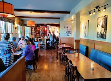 maine/rangeley-lake/bar/corner-bar