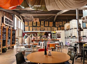 australia/red-centre/bar/watertank-cafe