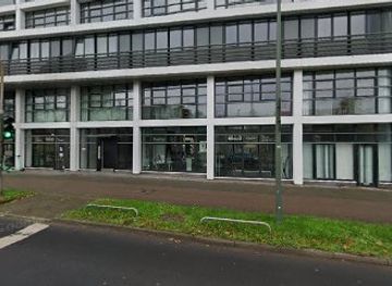 germany/dusseldorf/medienhafen/bar/roundabout