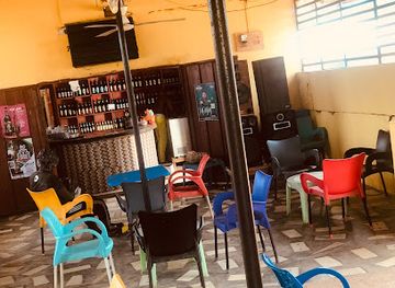 ghana/akyem/bar/meet-me-there-pub