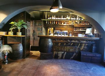 croatia/zagreb/kaptol/bar/diplomatico-gin-rum-bar