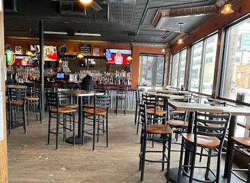 michigan/southwest-michigan/bar/dukes-bar