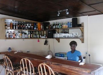 ghana/sekondi-takoradi/bar/roxy-s-bar-bbq