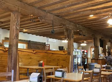 north-carolina/yadkin-valley/bar/riverside-restaurant-and-outfitters