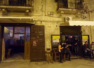italy/bari/bari-vecchia/bar/barlume-rock-bar