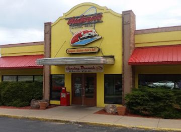 michigan/marquette/bar/hudson-s-classic-grill-bar