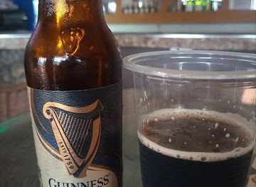 uganda/rwenzori-mountains-national-park/bar/tap-42