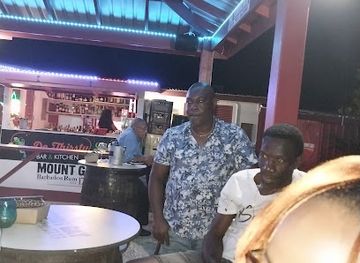 barbados/saint-george/bar/de-thirsty-lizard