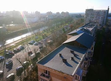 romania/maramures/bar/blocul-rosu