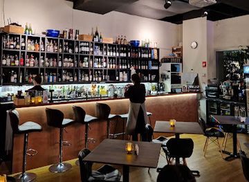 australia/eastern-victoria/bar/life-s-too-short-bar