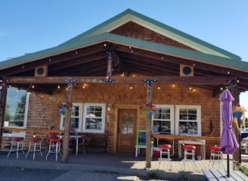 oregon/wallowa-mountains/bar/the-blythe-cricket