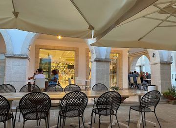 italy/apulia/bar/tony-bar