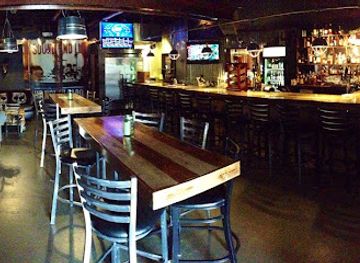 north-carolina/hickory/bar/bootleggers-whiskey-bar-grill