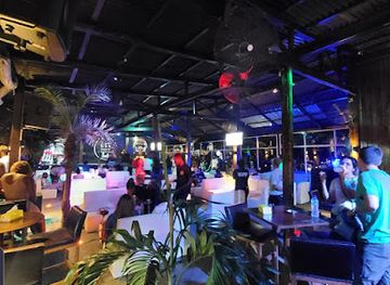 sierra-leone/western-area/bar/liv-lounge-bar-west-africa-sl