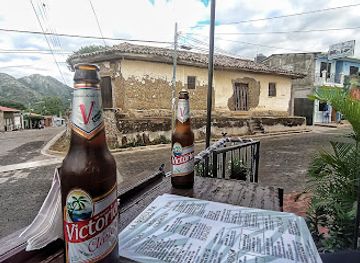 nicaragua/somoto-canyon/bar/flor-de-bartolina