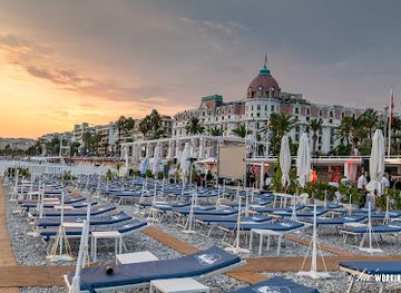 france/nice/promenade-des-anglais/bar/blue-beach