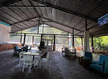 Kota - Restaurante, Café, Bar