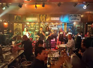 indonesia/jakarta/bar/the-jaya-pub