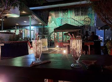 ghana/accra/east-legon/bar/kikibees