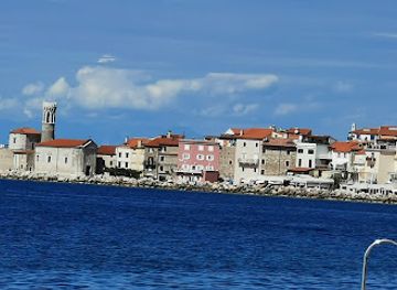 slovenia/piran/bar/pirancek-beach-bar