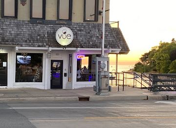 michigan/charlevoix/bar/vue-wine-bar