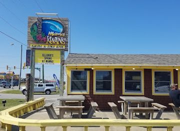 north-carolina/albemarle-pamlico-peninsula/bar/mama-kwan-s-tiki-bar-grill