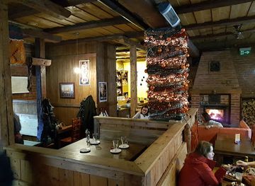 estonia/mulgimaa/bar/tegelaste-tuba