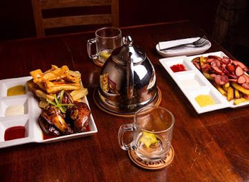 peru/choquequirao-trek/bar/caliente-teteria-macerados-y-tapas