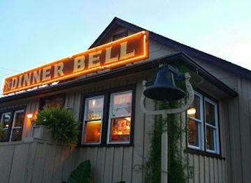 kentucky/land-between-the-lakes-national-recreation-area/bar/dinner-bell-restaurant