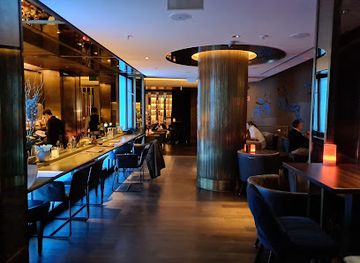 hungary/budapest/bar/blue-fox-the-bar