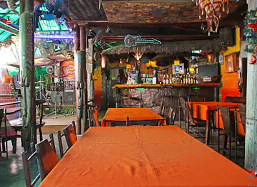 Tataboom Bar & Restaurant