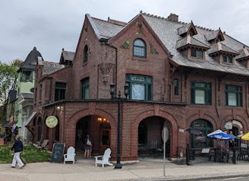 connecticut/mohawk-mountain-ski-area/bar/the-norfolk-pub