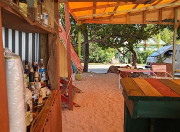 antigua-and-barbuda/darkwood-beach/bar/sunset-horizon-restaurant-bar