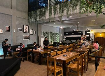 indonesia/east-java/bar/luv-kitchen-lounge