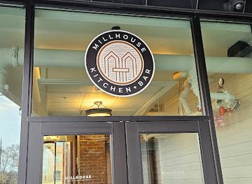 alabama/chattahoochee-river/bar/mill-house-kitchen-bar