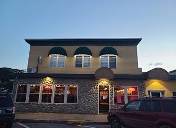 maine/mount-katahdin/bar/scootic-in-restaurant