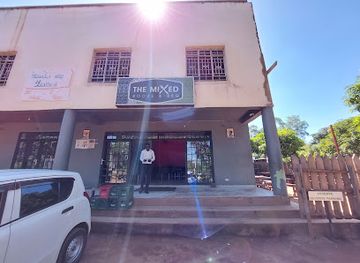 malawi/mulanje-massif/bar/the-mixed-booze-and-bbq