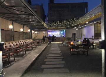 nepal/patan/bar/backyard-brew