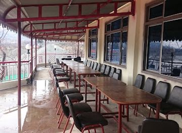 pakistan/swat-valley/bar/swat-munal-restaurant-and-park