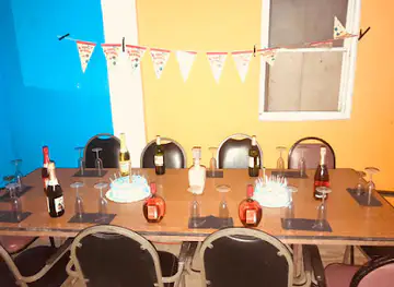 Hangout Bar Resto & Store