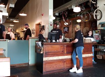 oklahoma/bartlesville/bar/frank-and-lola-s