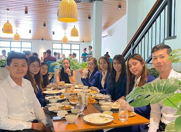 cambodia/phnom-penh/toul-tom-poung/bar/fun-crab-seafood-toul-tom-poung