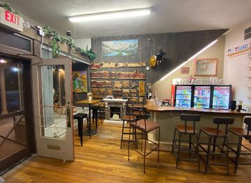 south-dakota/custer-state-park/bar/the-hills-finest