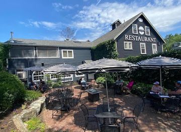 maine/sagadahoc-county/bar/the-montsweag-restaurant