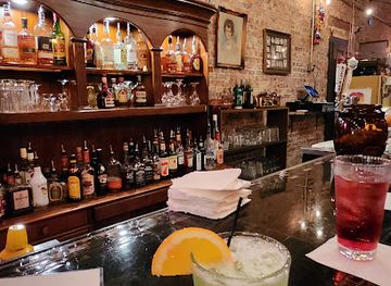 missouri/joplin/bar/the-living-room