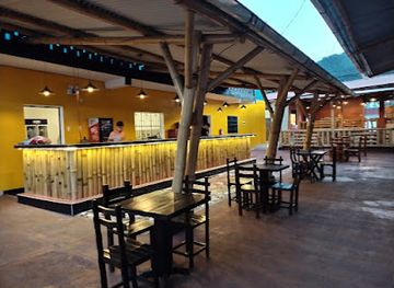 peru/junin/bar/kalabria-restobar-pizzeria