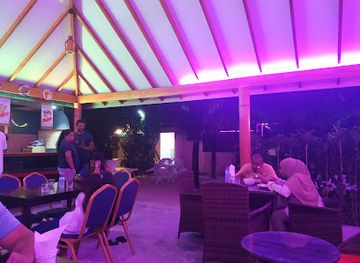 maldives/thoddoo/bar/seli-poeli-cafe-restuarant