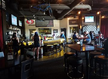california/costa-mesa/bar/black-knight-lounge
