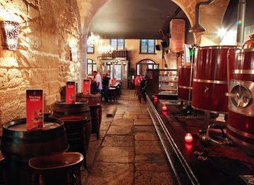 france/bordeaux-wine-region/bar/the-frog-rosbif